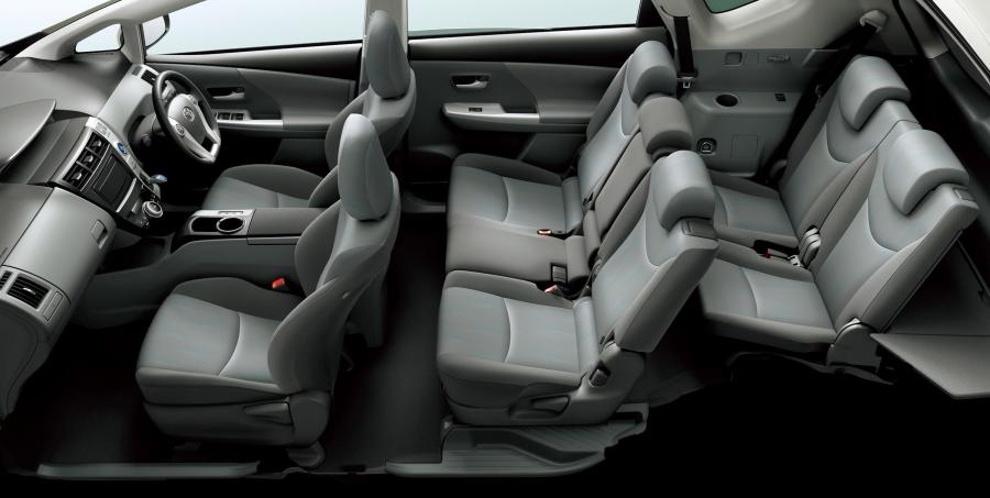  Toyota Prius V 2011 года  (фото 195 из 208)